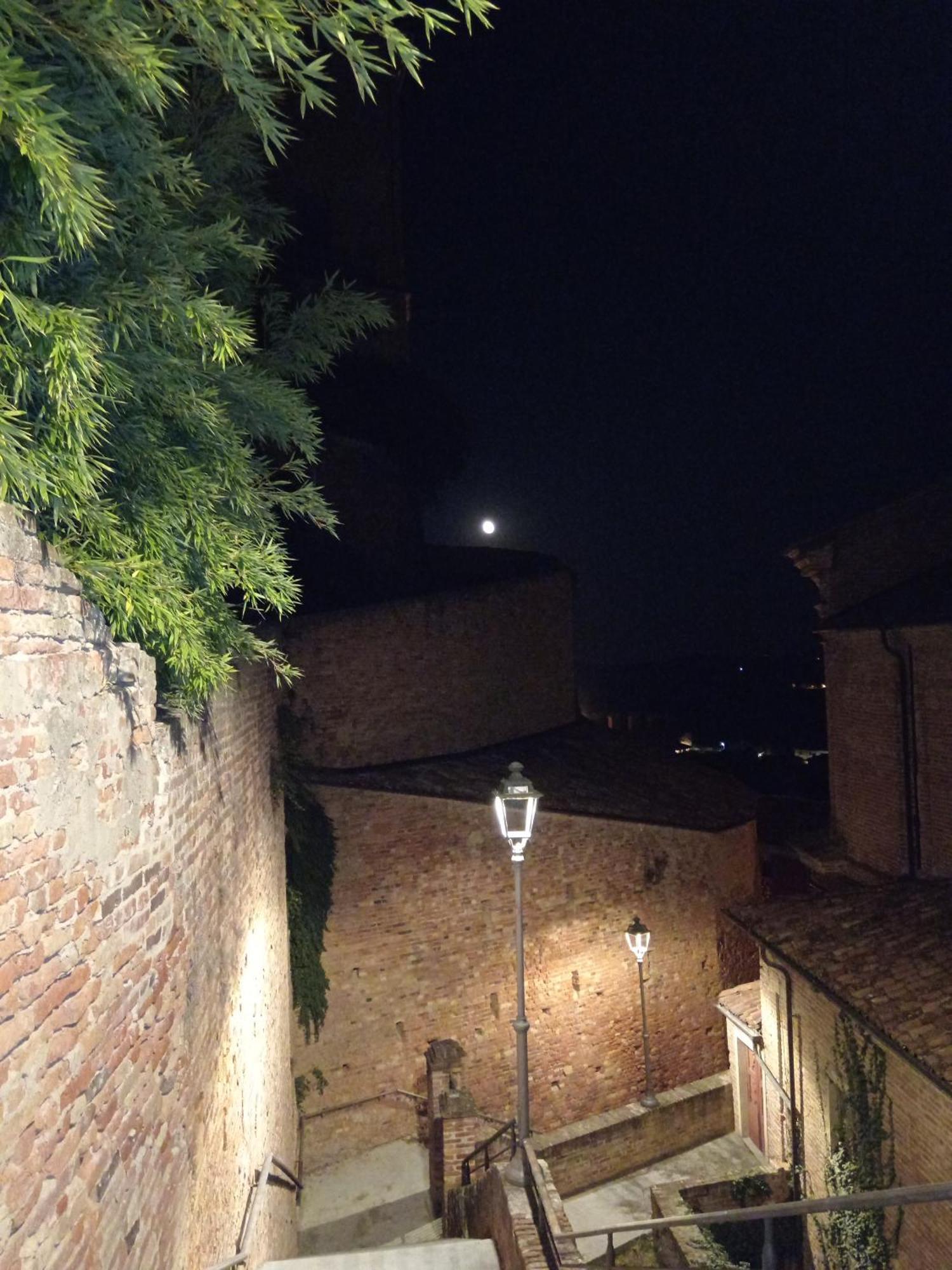 Teresa Al Belvedere Rooms&Holidayapartments Camere&Appartamenti Castellinaldo Esterno foto
