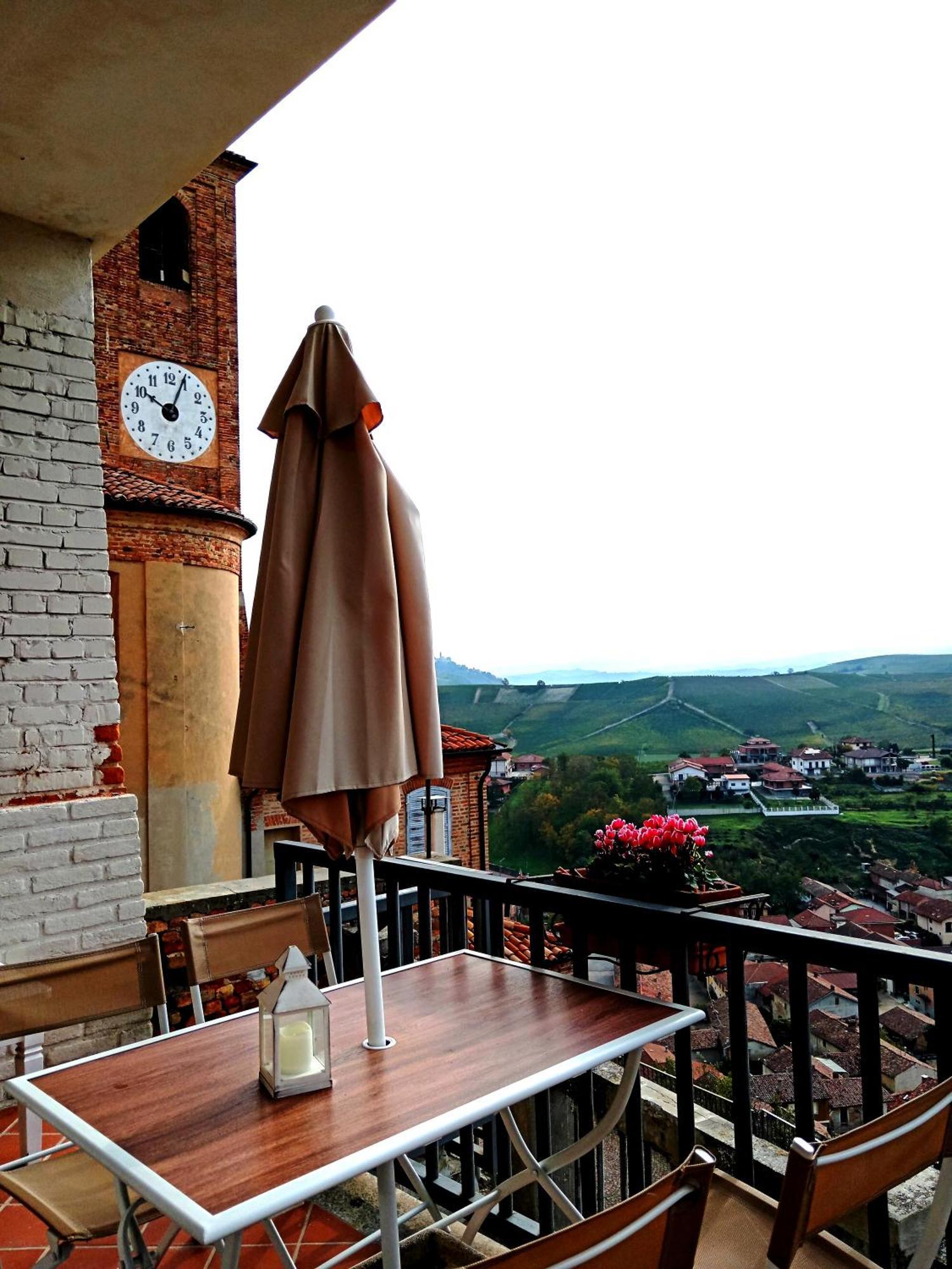 Teresa Al Belvedere Rooms&Holidayapartments Camere&Appartamenti Castellinaldo Esterno foto