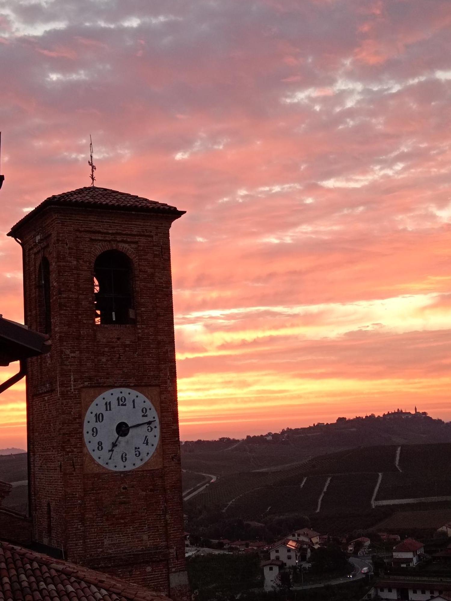 Teresa Al Belvedere Rooms&Holidayapartments Camere&Appartamenti Castellinaldo Esterno foto