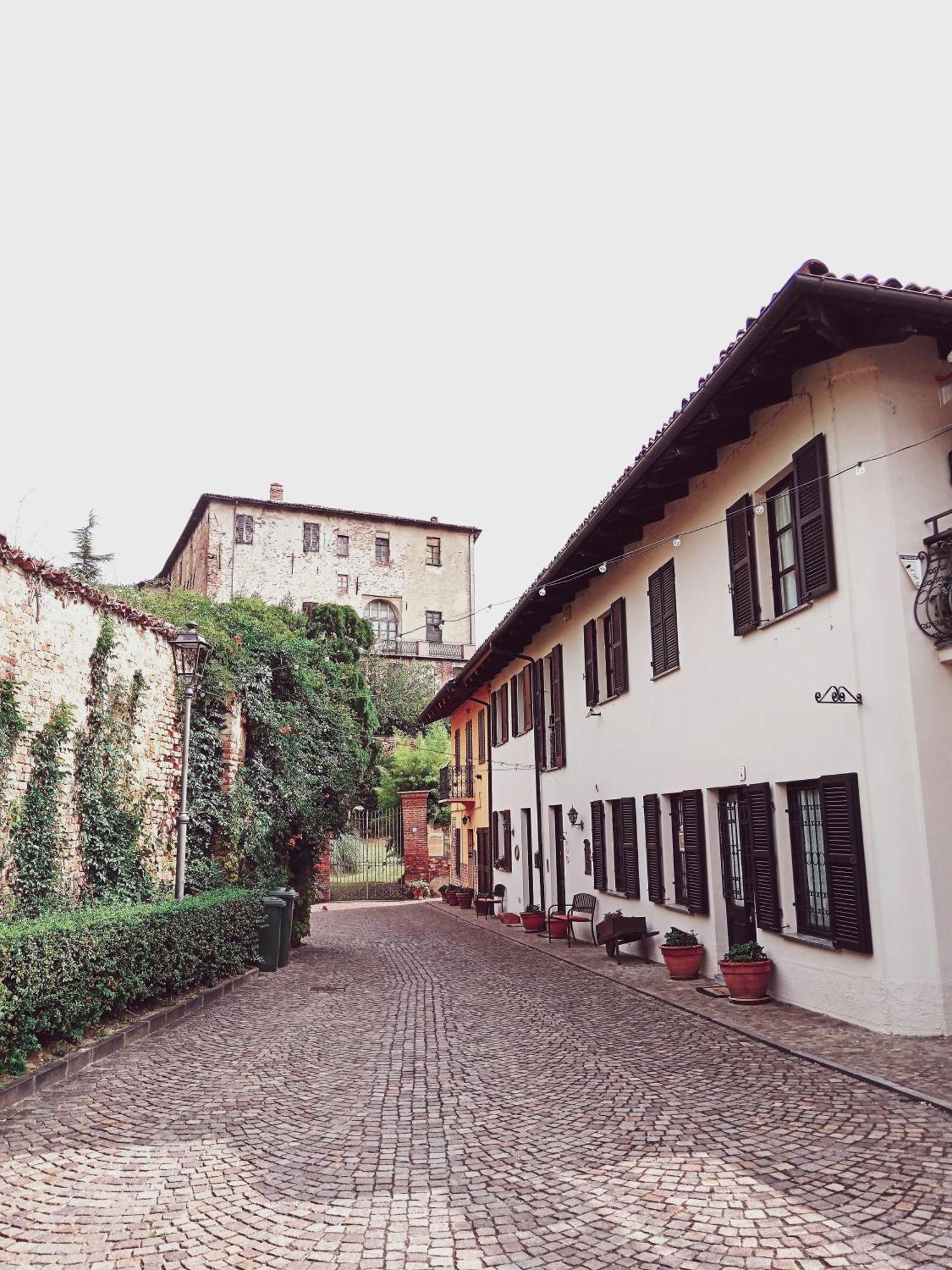 Teresa Al Belvedere Rooms&Holidayapartments Camere&Appartamenti Castellinaldo Esterno foto