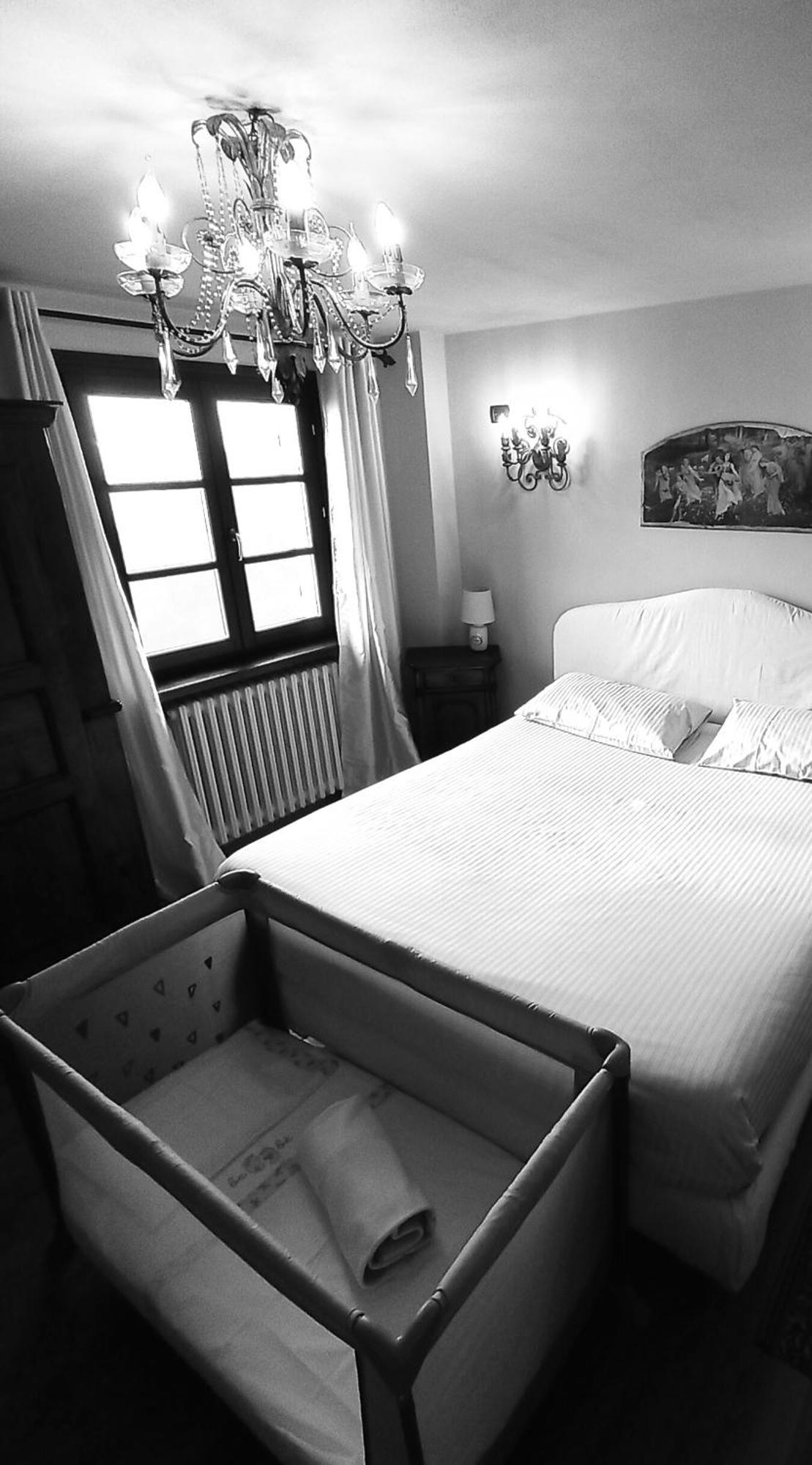 Teresa Al Belvedere Rooms&Holidayapartments Camere&Appartamenti Castellinaldo Esterno foto