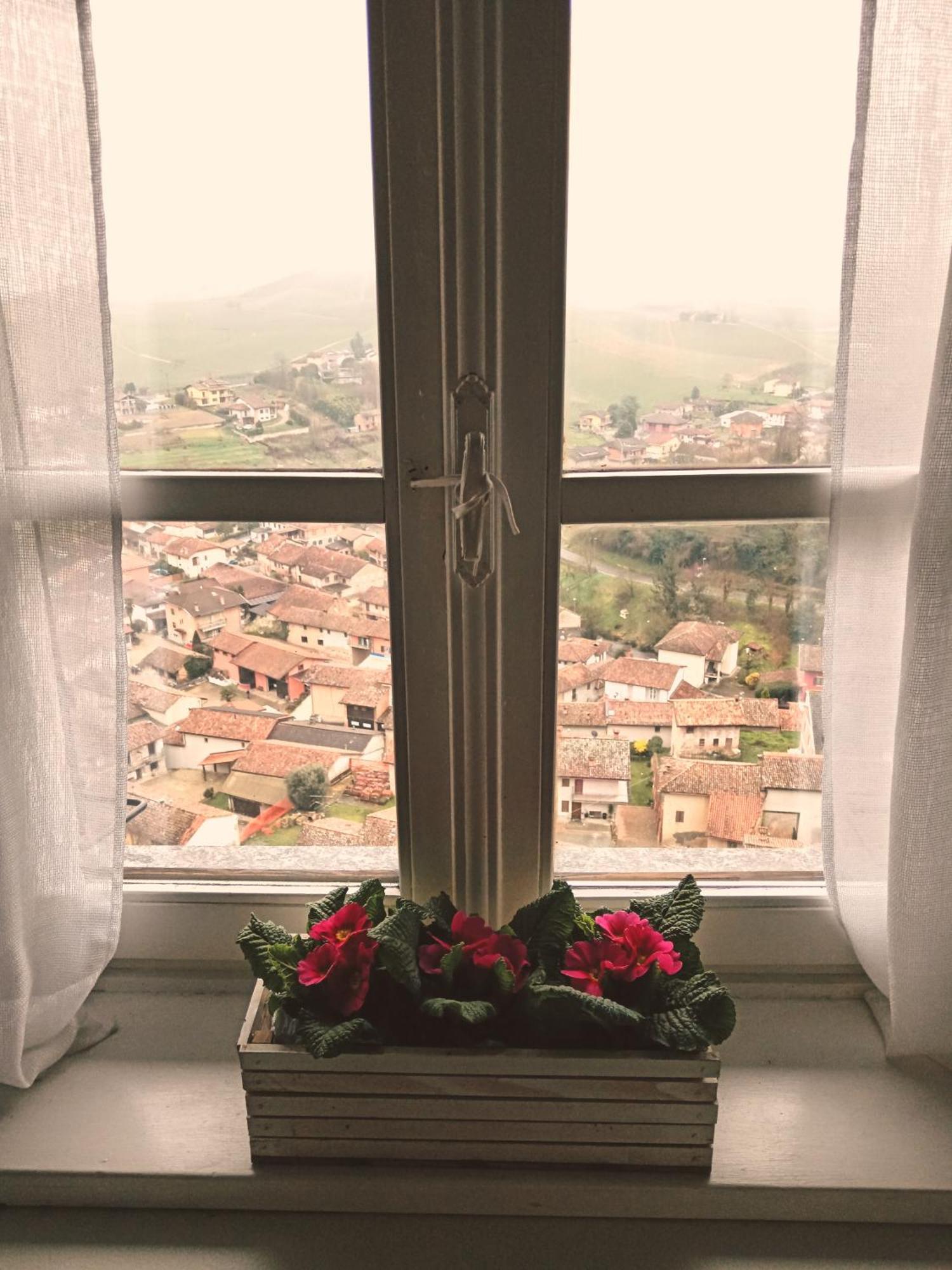 Teresa Al Belvedere Rooms&Holidayapartments Camere&Appartamenti Castellinaldo Esterno foto